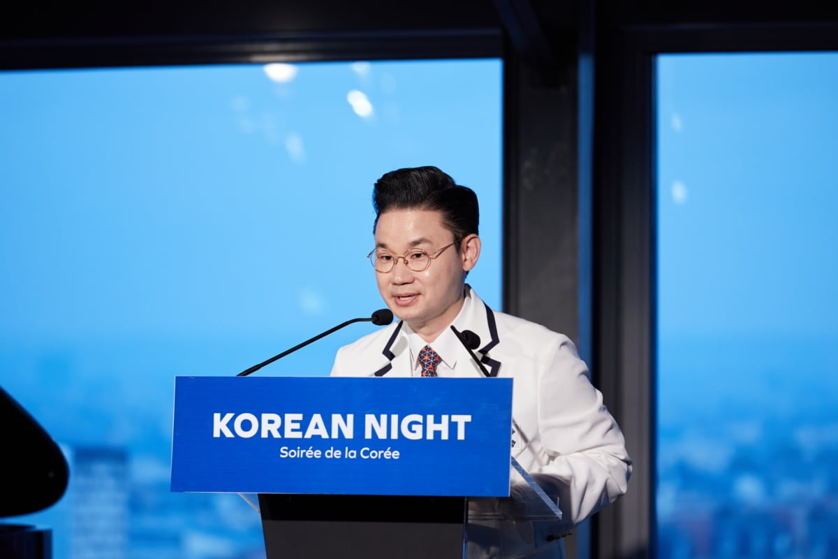 图片报：穆科科“养父”可能会因虚假陈述而面临最高三年监禁