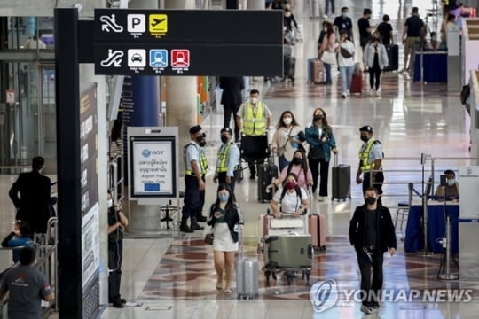弗格森后曼联主帅首秀7胜2负，仅滕哈格、范加尔输球