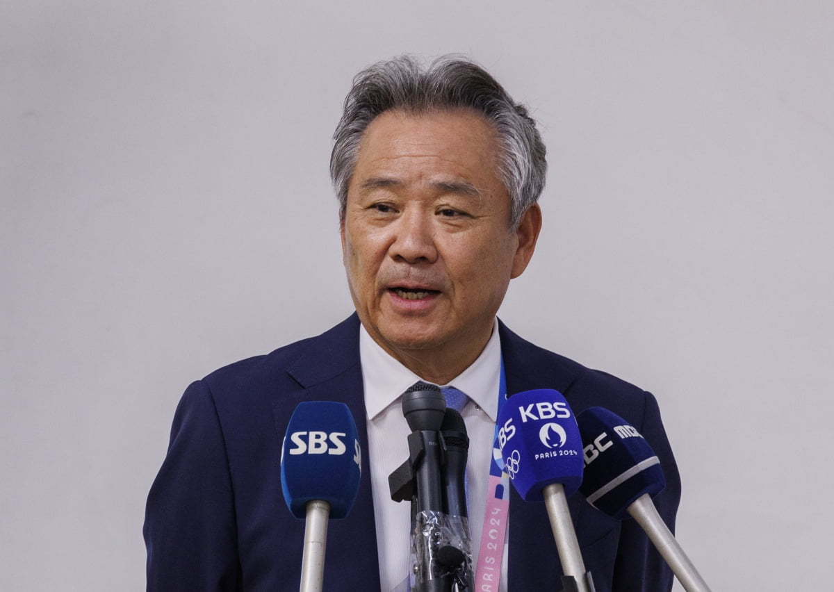 美记：奇才预计会在明年交易截止日前兜售库兹马