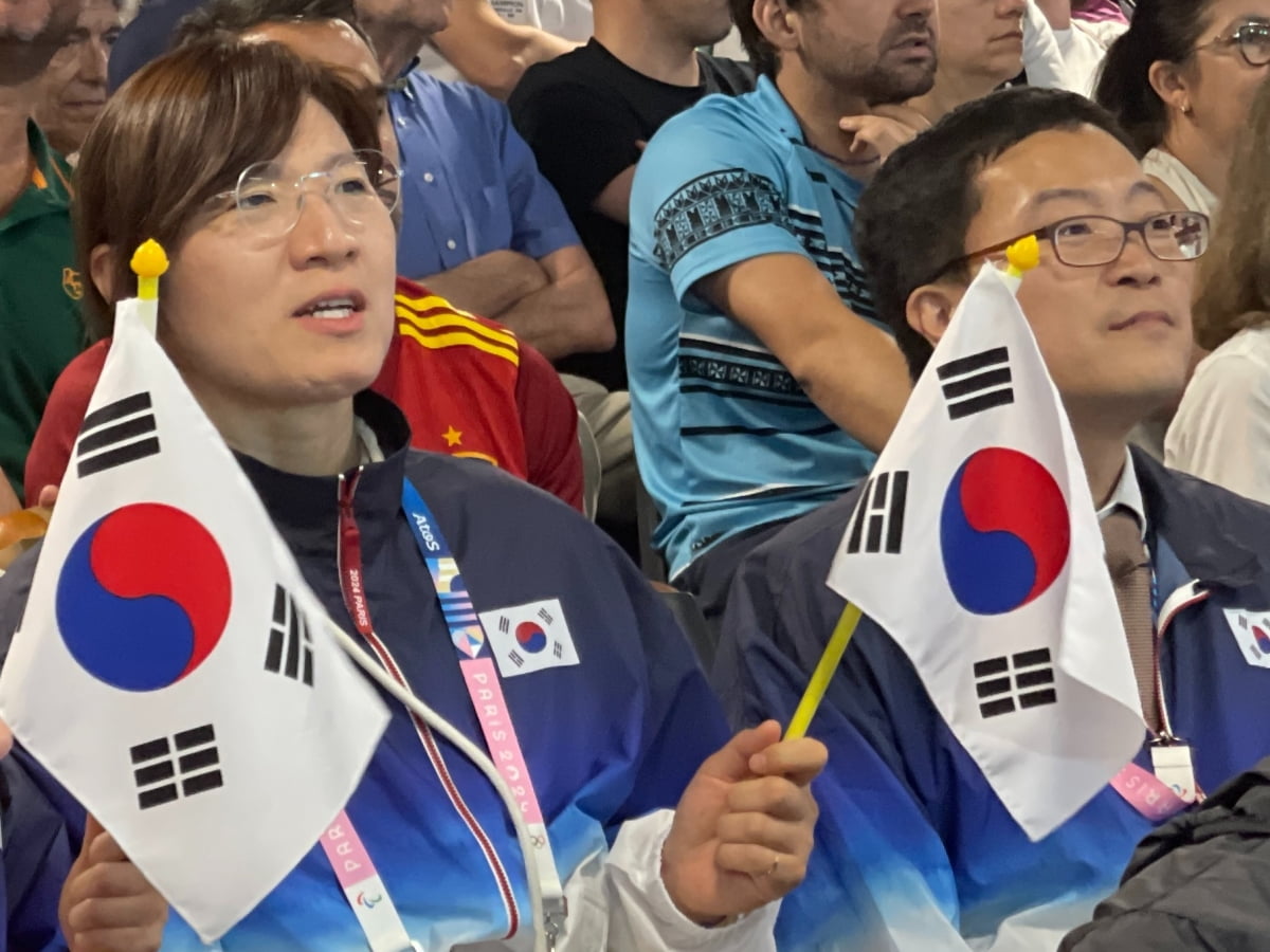 防守制胜！快船主场7连胜，赛后数据一览，哈登MVP，波特功不可没