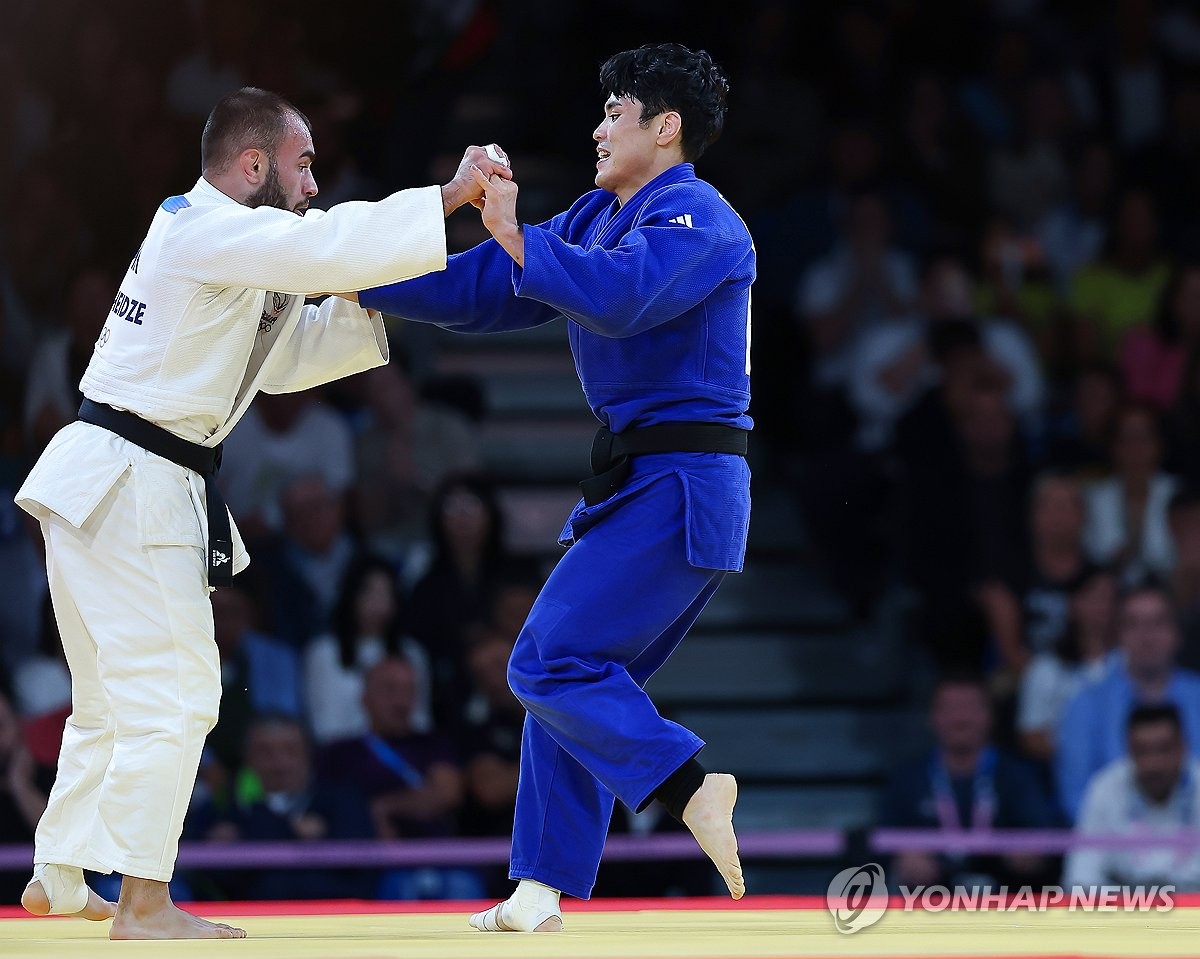 斯基拉：只要本赛季保级，恩波利就会花500万买断埃斯波西托
