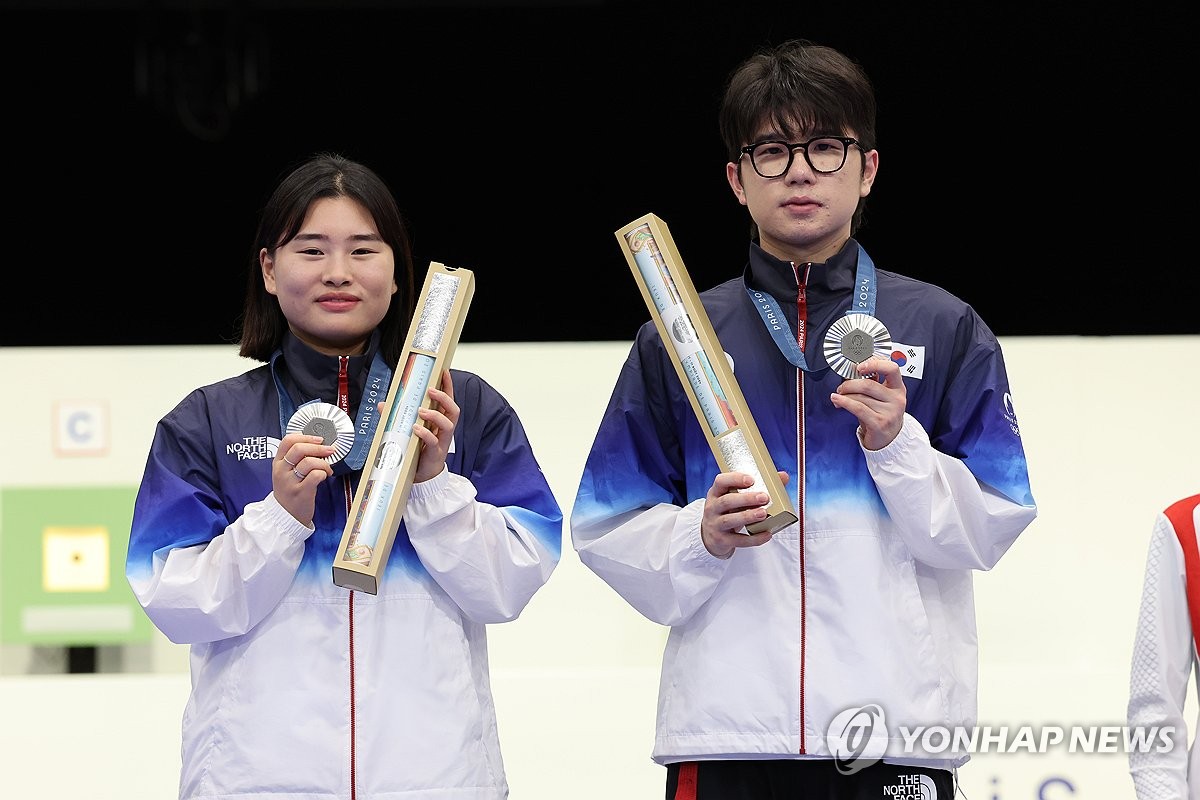 太衰了，赫罗纳队史4场欧冠3进乌龙2失点球1人染红
