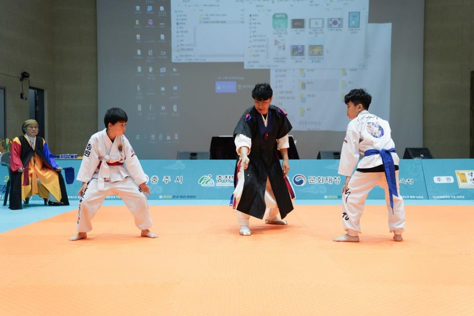 巴林vs日本：三笘薰、南野拓实首发，远藤航、镰田大地出战