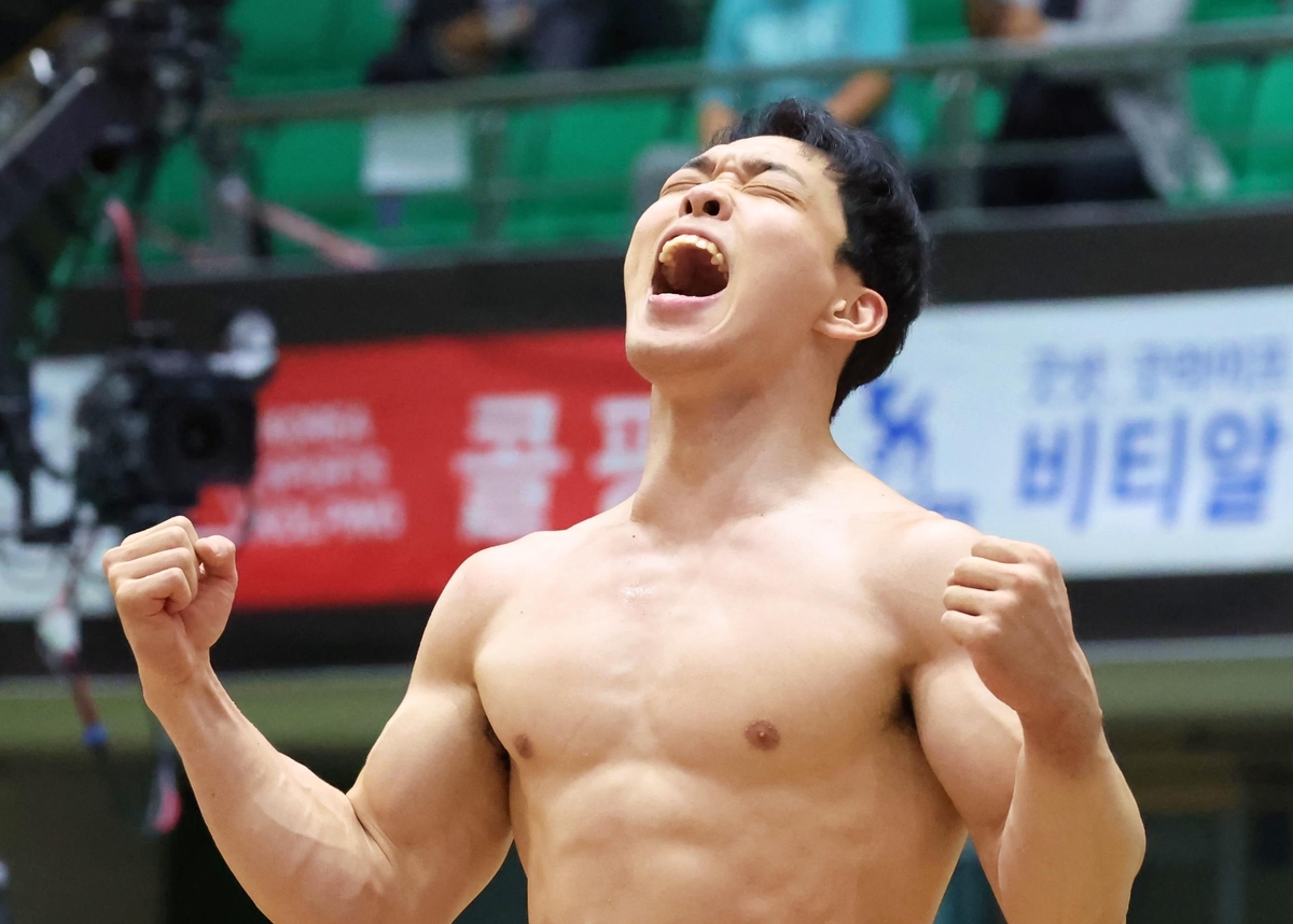 恩比德首秀11中2，乔治空砍29+10！76人完败尼克斯，布伦森18+5