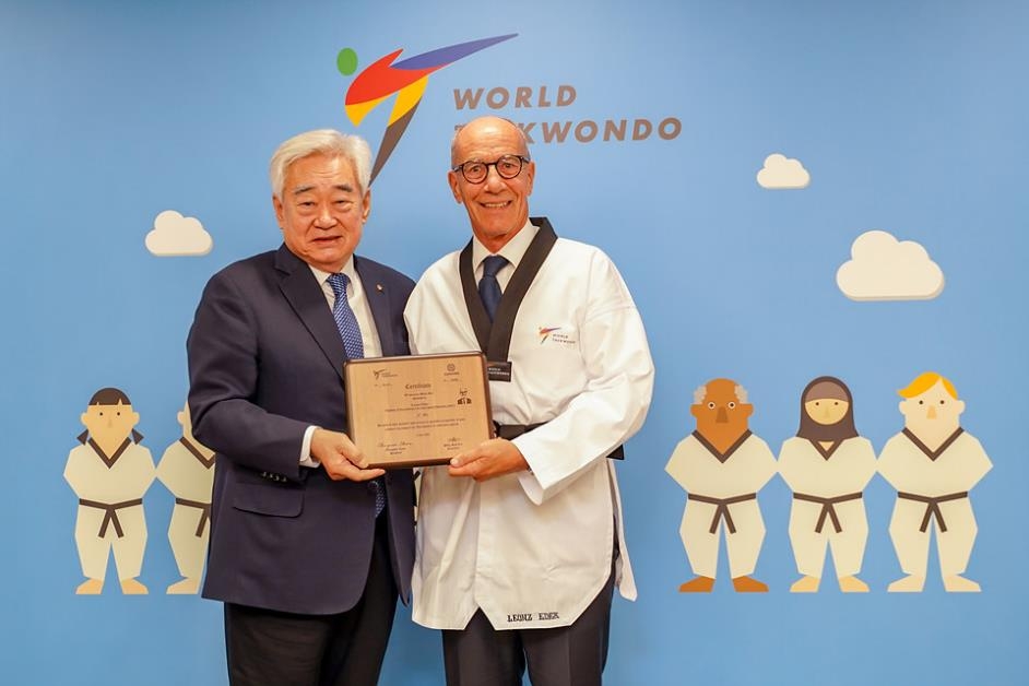 约基奇18中13空砍34分，末节2犯送4罚成转折