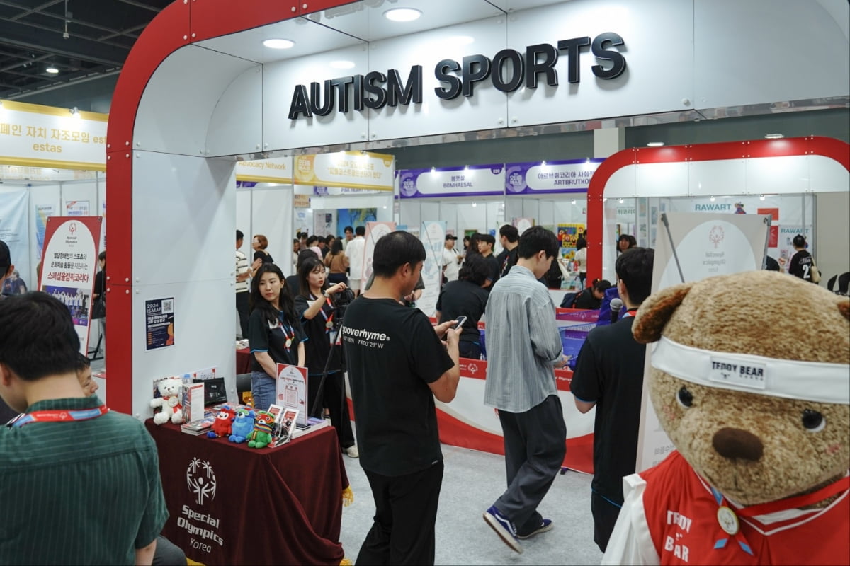 迪巴拉在阿根廷队39场打入4球，其中2球是对智利队打进的