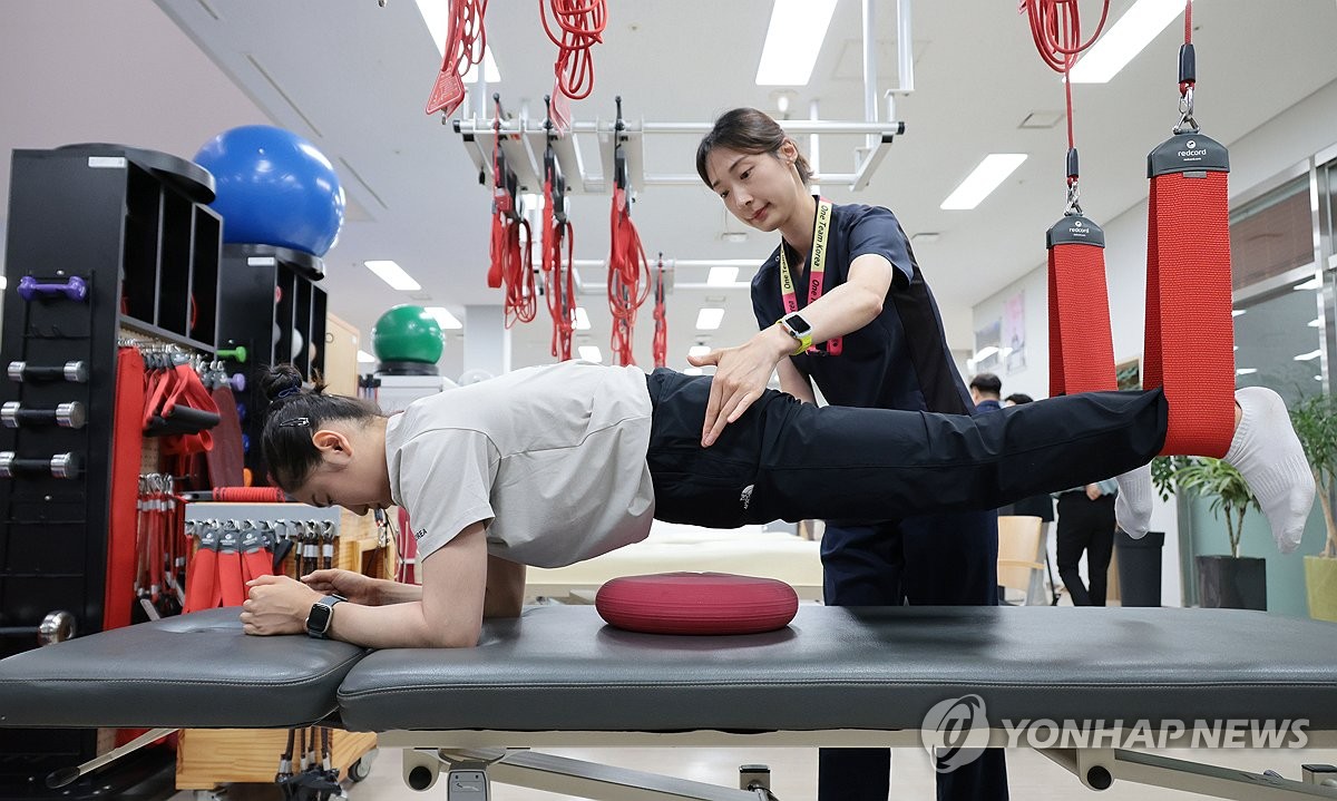 西媒：皇马已经成三无球队 安帅若不敢换下维尼修斯将出大问题