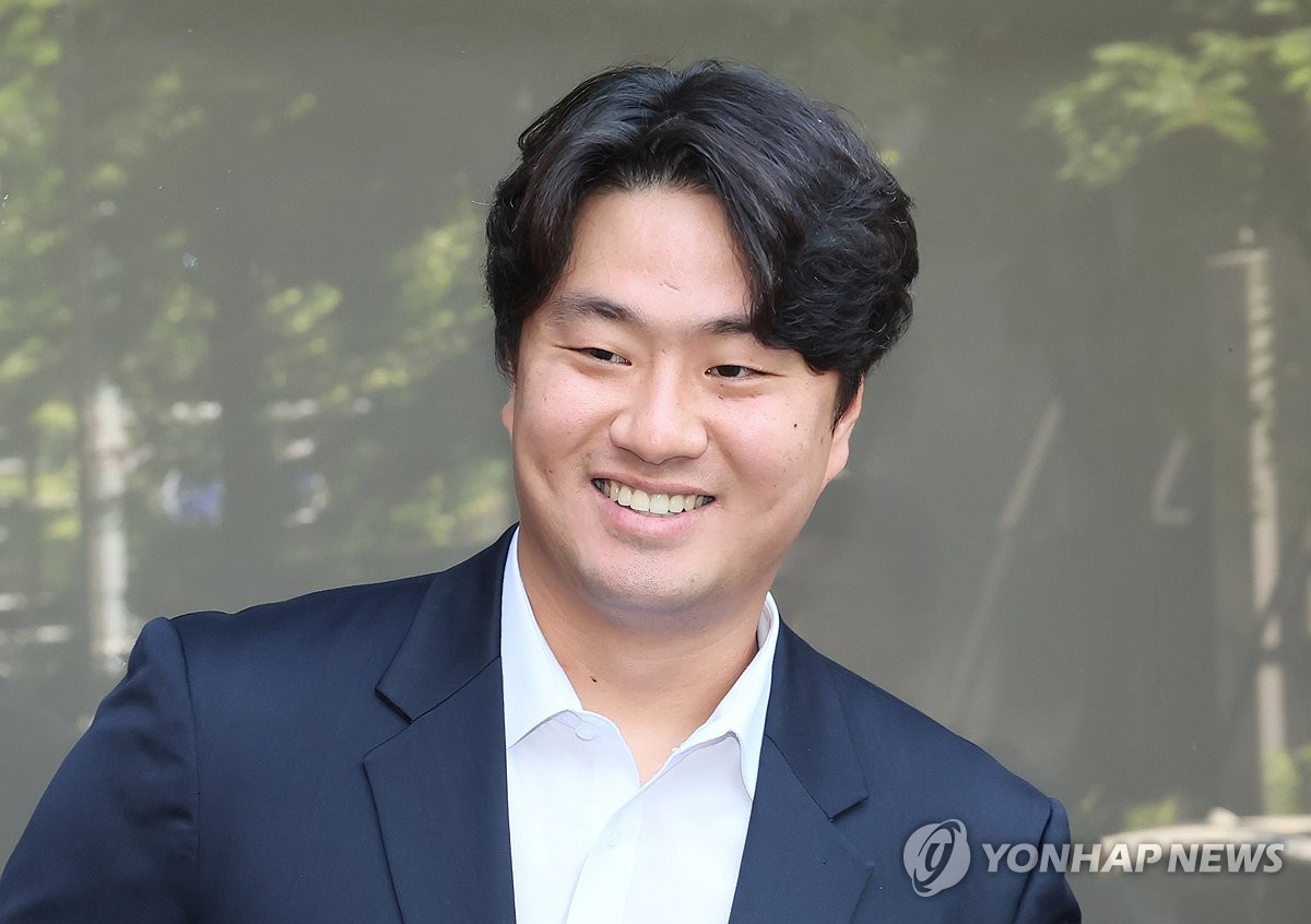 莫雷托：维拉和瓦伦就巴雷内切亚进行谈判，埃梅里同意这笔交易