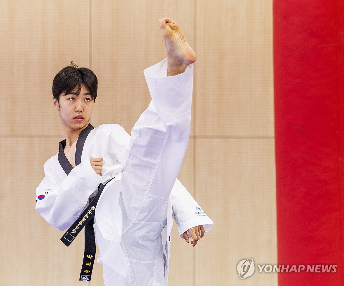 本赛季英超运动战进球榜：切尔西居首，小蜜蜂、热刺并列第二
