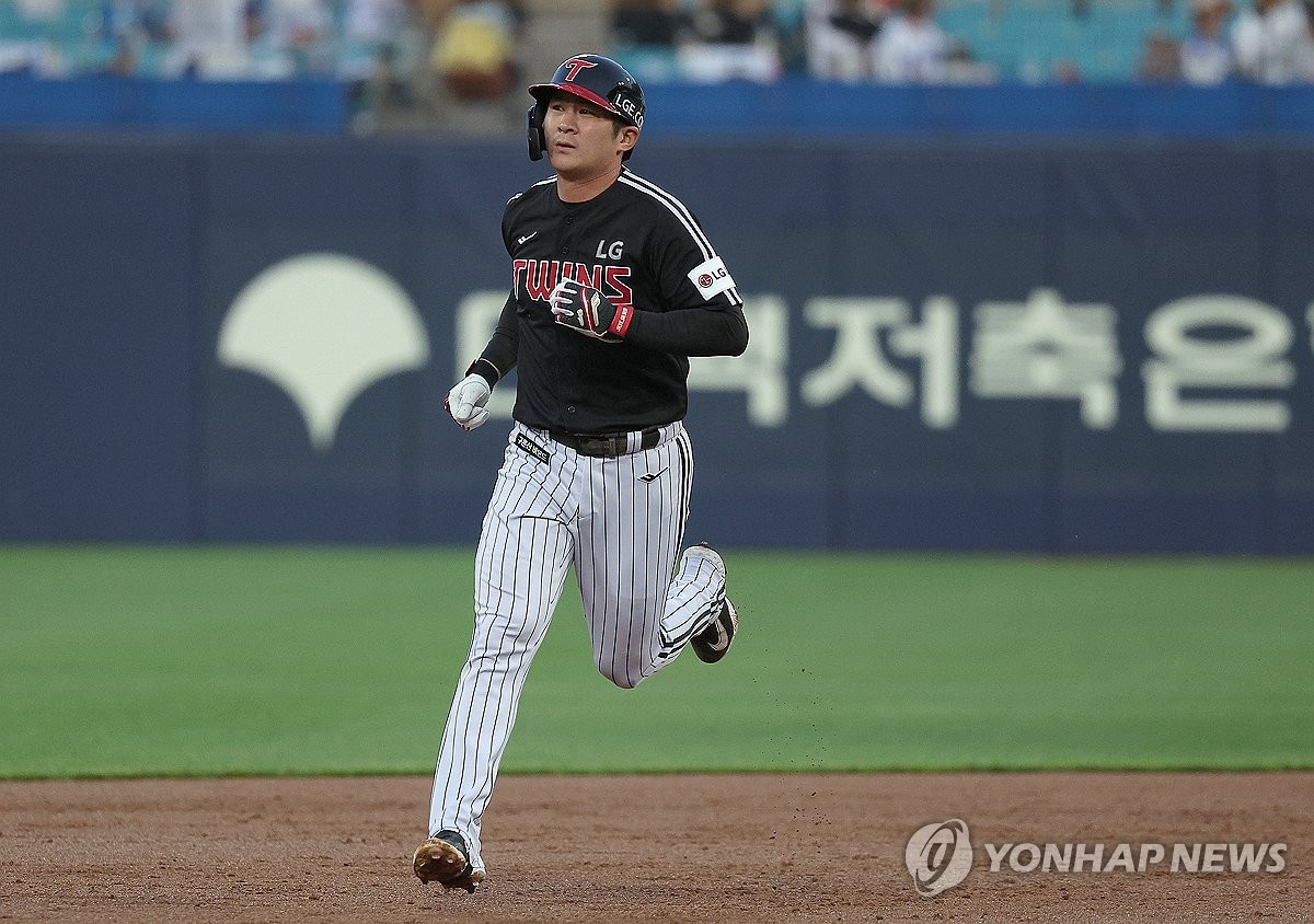 进球大战！津美亮梅开二度 磐田连追两球 主场仍3-4落后横滨