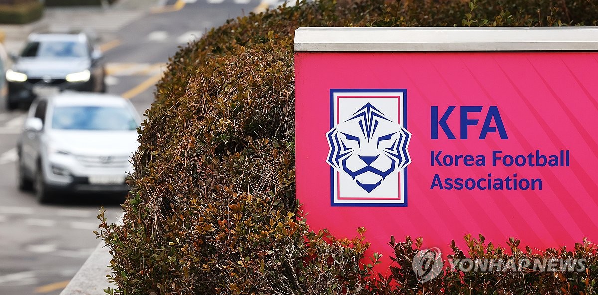 许尔策勒：费尔特曼是英超最被低估的球员之一