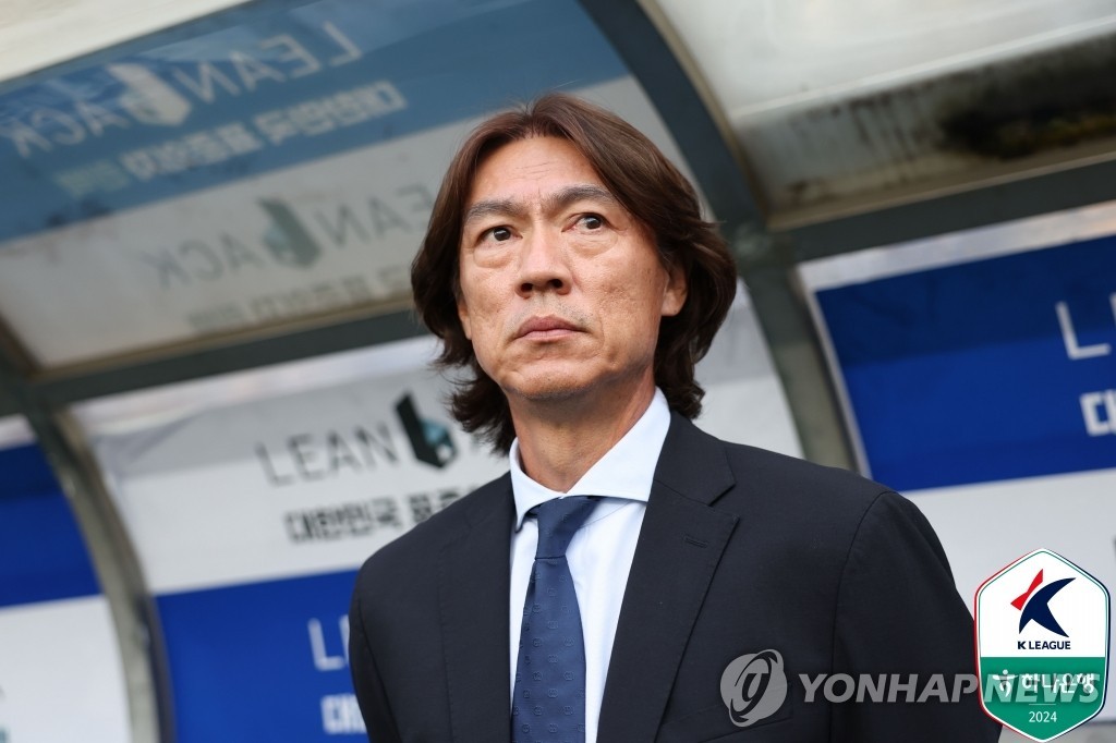 完美庆祝，拉比奥、迪涅在法国队50场里程碑之战中连线破门
