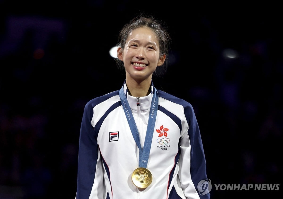 登贝莱错失绝佳机会挨批：再现巴萨时最差版本 这机会都浪费让人无法理解