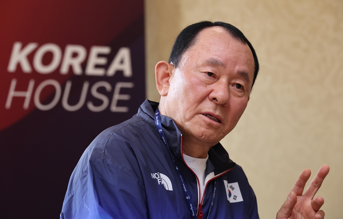 西甲战报：库姆布拉头球破僵 卡雷拉斯传射建功 西班牙人2-1马略卡